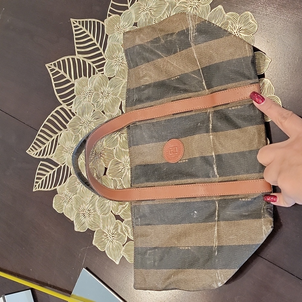 Authentic Fendi small tote bag - Picture 15 of 15
